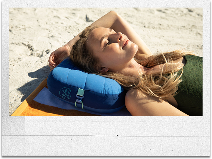 What to Look for in a Beach Pillow